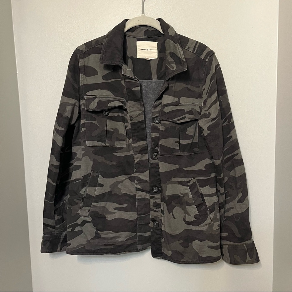 Thread & Supply Utility Jacket Woman's S Green gray Camo‎ Button up lined EUC